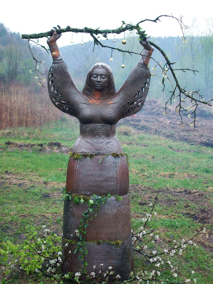 Gaïa - Lebensgroß - Ton